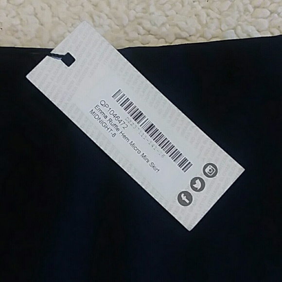 NWT Midnight Emma Ruffle Micro Mini US Size 4 - Picture 5 of 6